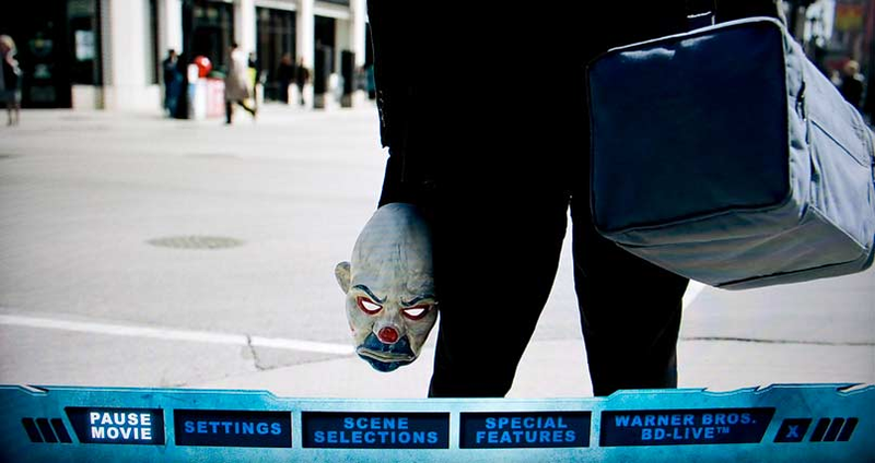 Illustration for article titled Review: The Dark Knight Blu-ray Disc